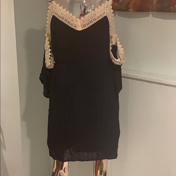 Free Generation Dress. Size L - Picture 1 of 6